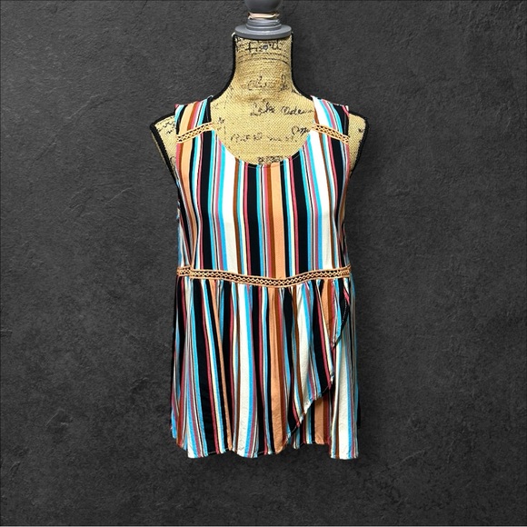 439 - WEEKEND SUZANNE BETRO TOP - Picture 1 of 14